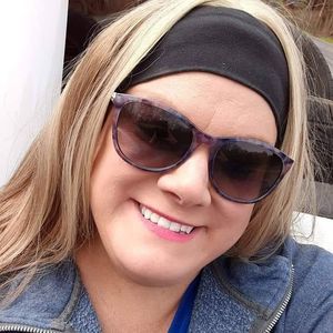 Meet your Posher, Debbie